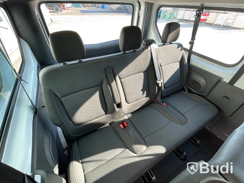 Personbil Opel Vivaro Combi 1.6 CDTI BIturbo Manual, 125hk, 2017 | 9-sits