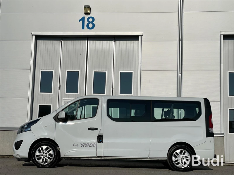 Personbil Opel Vivaro Combi 1.6 CDTI BIturbo Manual, 125hk, 2017 | 9-sits