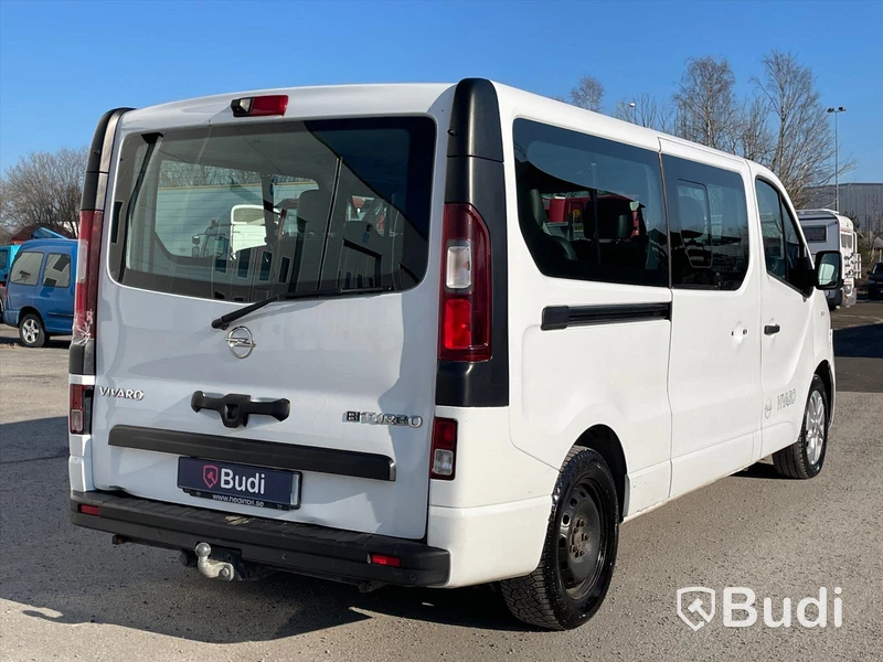 Personbil Opel Vivaro Combi 1.6 CDTI BIturbo Manual, 125hk, 2017 | 9-sits