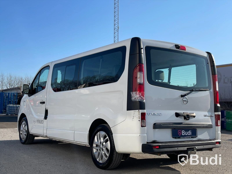 Personbil Opel Vivaro Combi 1.6 CDTI BIturbo Manual, 125hk, 2017 | 9-sits