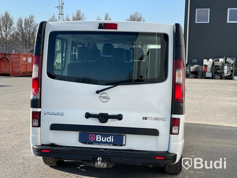 Personbil Opel Vivaro Combi 1.6 CDTI BIturbo Manual, 125hk, 2017 | 9-sits