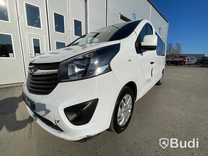 Personbil Opel Vivaro Combi 1.6 CDTI BIturbo Manual, 125hk, 2017 | 9-sits