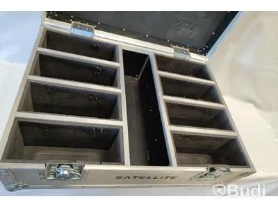 8 st Ipix Satellite och case