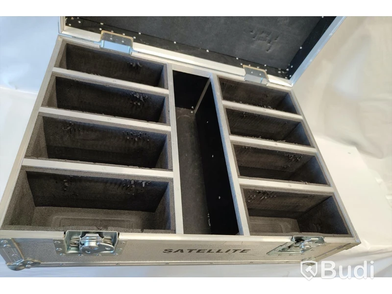 8 st Ipix Satellite och case
