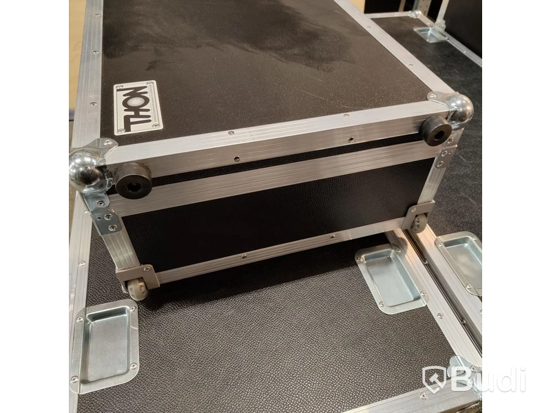 Svart Trolleycase