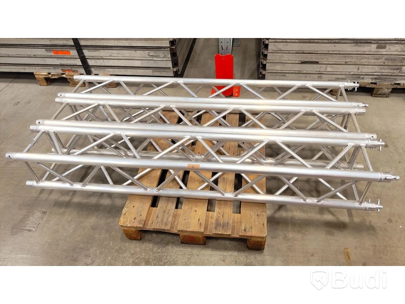 3 st, 2 m truss, "30-typ", silver.