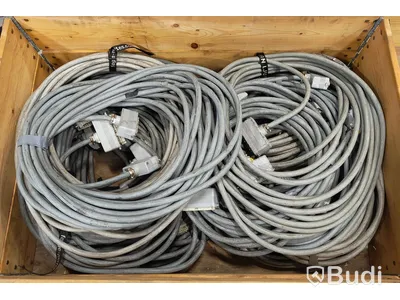 2 pall, blandad Harting, kabel & boxar.