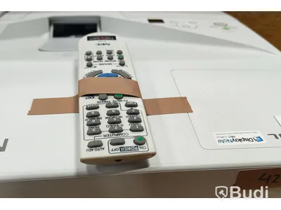 1 st, projektor, NEC NP-UM361XG, 4:3.