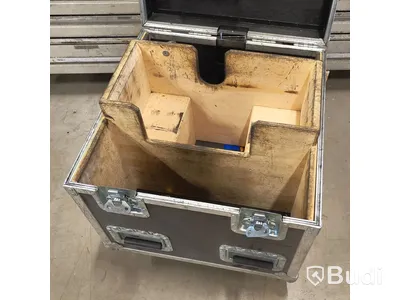 1 st, mindre case, inredd för telfer.