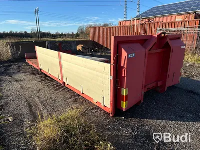 Lastväxlarflak Lämflak mått  600 cm x 250 cm med lämmar Aluminium och lucka bak Modell SISU