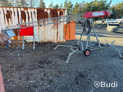 Belysningsmast SATEMA  ca 10 meter på Vagn