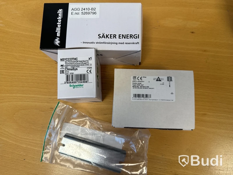 Fiberbox och diverse elmaterial