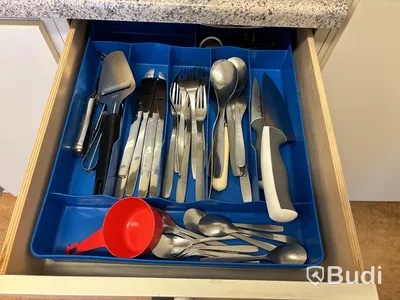 Bänkdiskmaskin, mikrovågsugnar, möbler m.m.