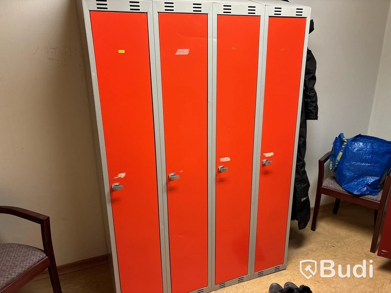Klädskåp 13 platser