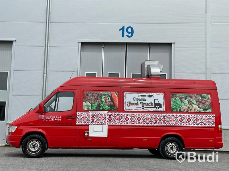 Foodtruck Mercedes-benz 312D | Nylackerad | Startklar