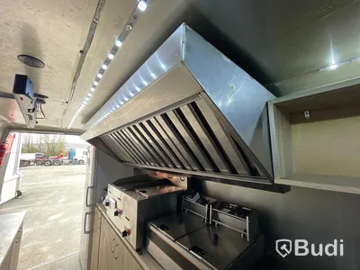 Foodtruck Mercedes-benz 312D | Nylackerad | Startklar