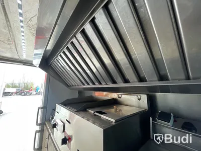 Foodtruck Mercedes-benz 312D | Nylackerad | Startklar