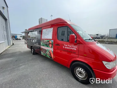 Foodtruck Mercedes-benz 312D | Nylackerad | Startklar