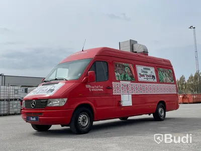 Foodtruck Mercedes-benz 312D | Nylackerad | Startklar