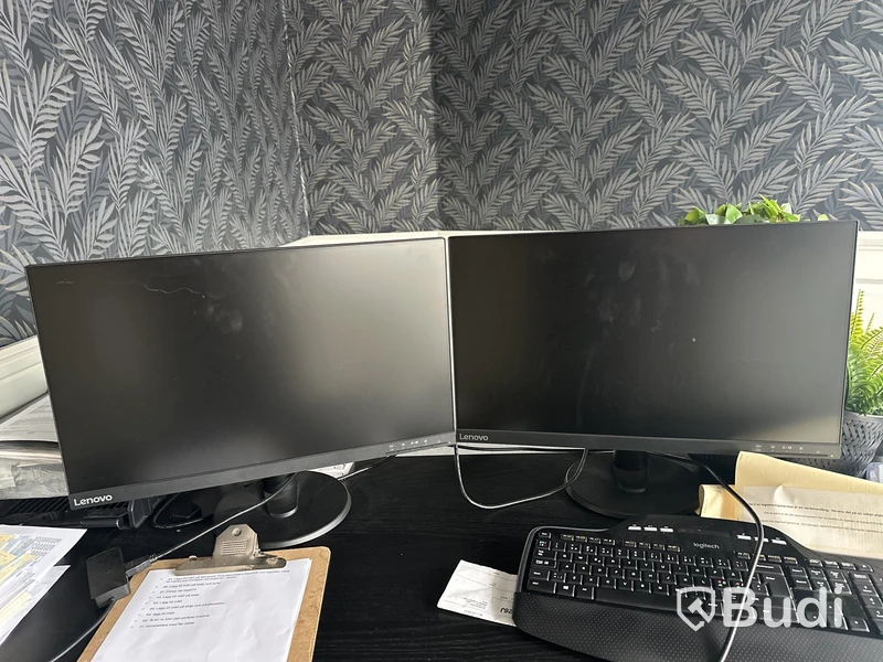 Kontorsgrupp inkl. skärmar Lenovo
