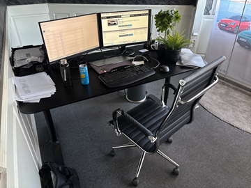 Kontorsgrupp inkl. skärmar Lenovo