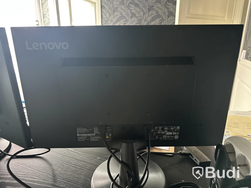 Kontorsgrupp inkl. skärmar Lenovo