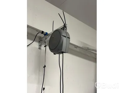 Verktygsstation med skåp, slangvinda