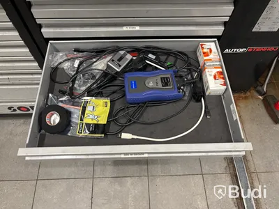 Verktygsstation med skåp, slangvinda
