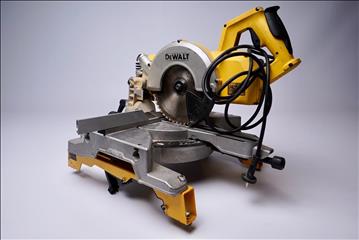 DEWALT Kap & gersåg DW 770