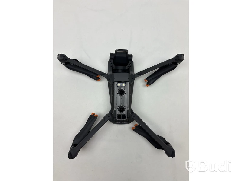 Drönare DJI Mavic 3, inkl. väska och diverse tillbehör