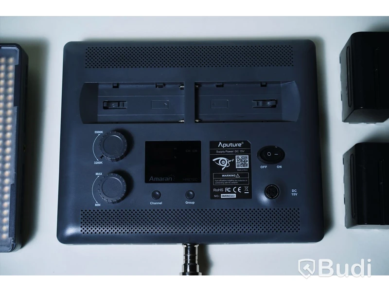 2st LED lampor / Amaran hr672c ink 4 batterier (Ingen laddare).