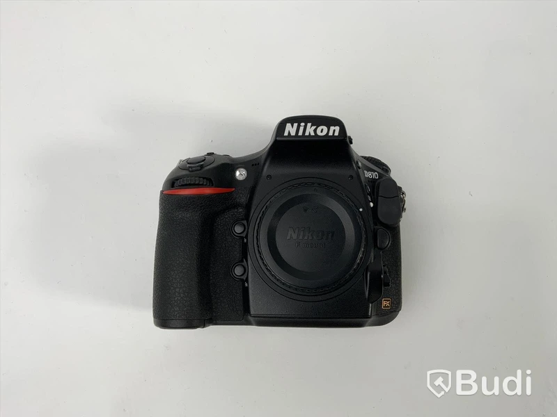 NIKON D810