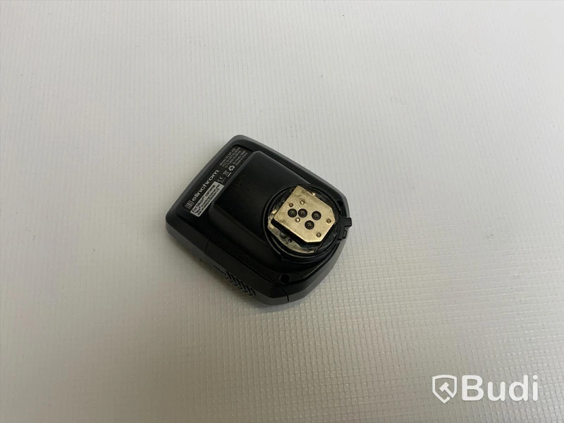 Elinchrom Transmitter. EL-Skyport transmitter PLUS HS