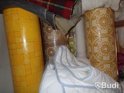 Lager med plastmattor och färg!