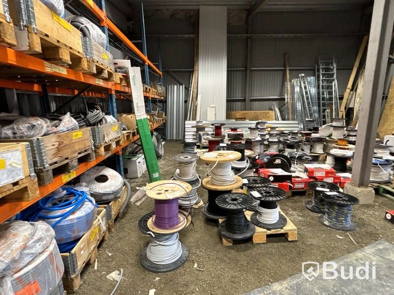Stort parti elkabel, flexrör & kabelstegar m.m