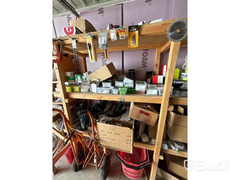 20 fots container inklusive innehåll