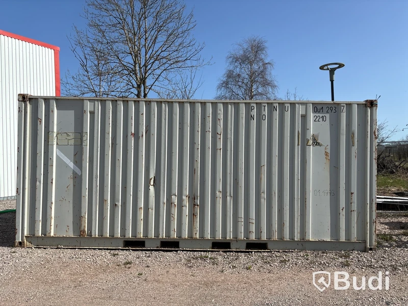 20 fots container inklusive innehåll