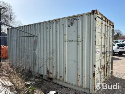 20 fots container inklusive innehåll
