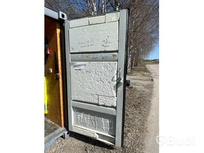 20 fots isolerad container inklusive innehåll