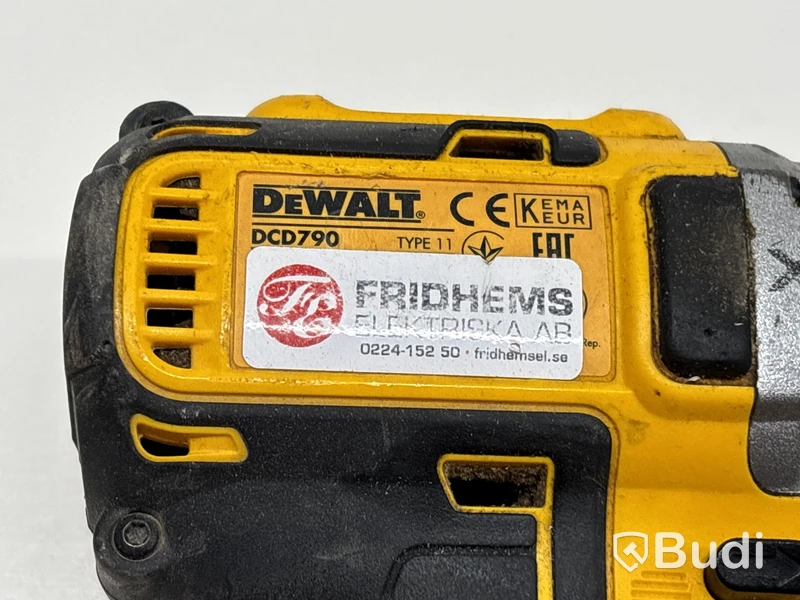7 st elhandmaskiner Dewalt