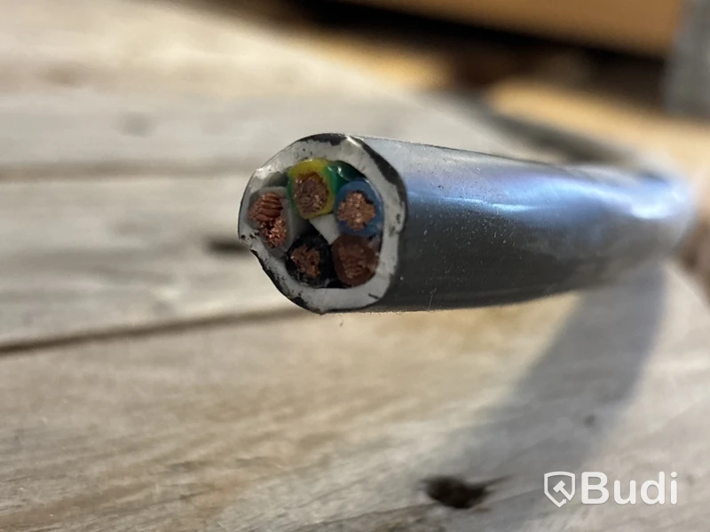 2 st rullar med kabel