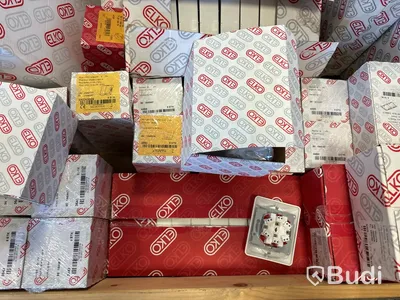 Parti blandat elmaterial - 12 pallar