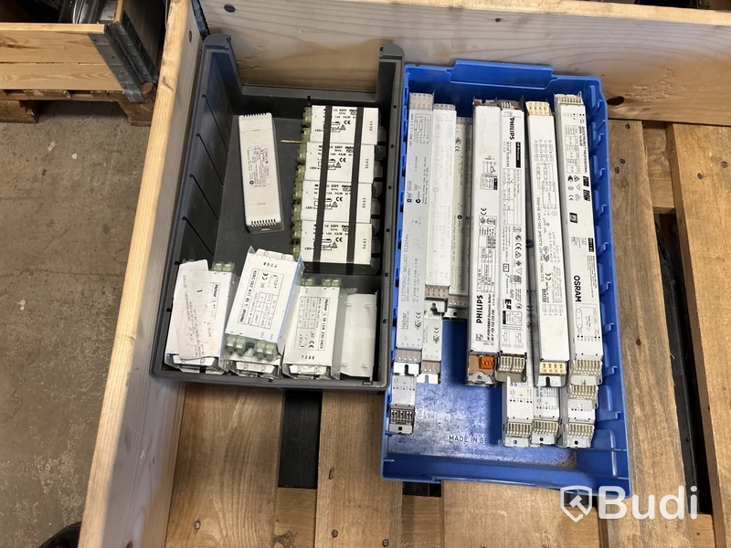 Parti kabel & blandat elmaterial - 12 pallar