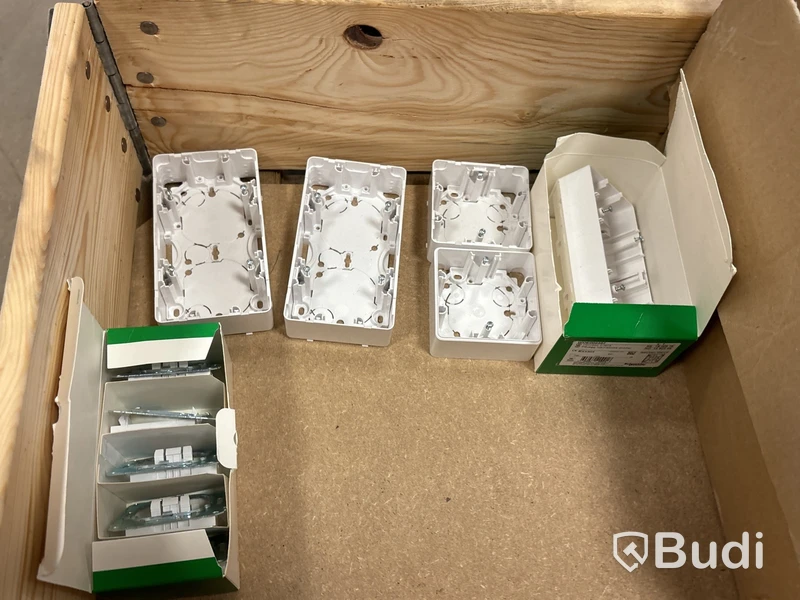 Parti kabel & blandat elmaterial - 12 pallar