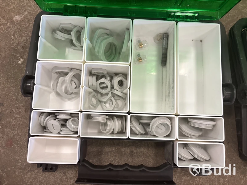 Elinstallationslådor med innehåll