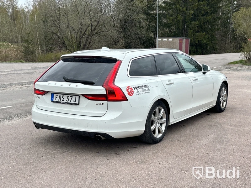 Volvo V90 D4 AWD | 14144 mil | 2020