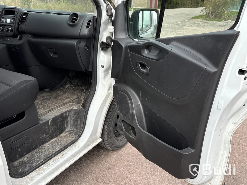 Skåpbil Renault Trafic 3.0t 2.0 dCi | 6238 mil | 2020