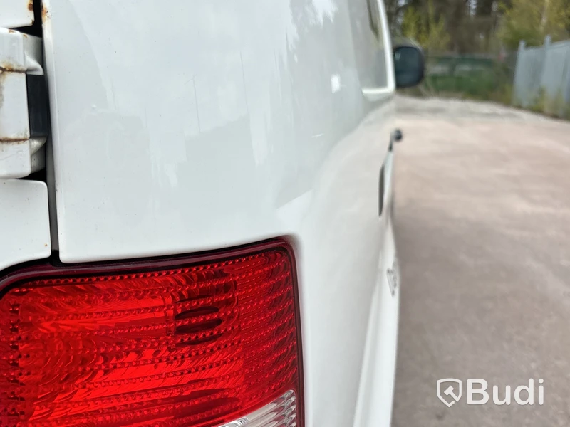 Skåpbil Volkswagen Caddy Maxi 2.0 EcoFuel | 15217 mil | 2010
