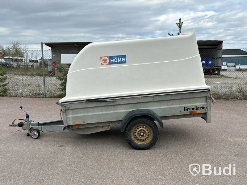 Bromsad släpvagn med kåpa Brenderup A6E0EC-S5 | 2002