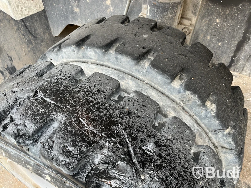 Materialhanterare med Grip Fuchs MHL 320 -2015  | Höj- och sänkbar hytt